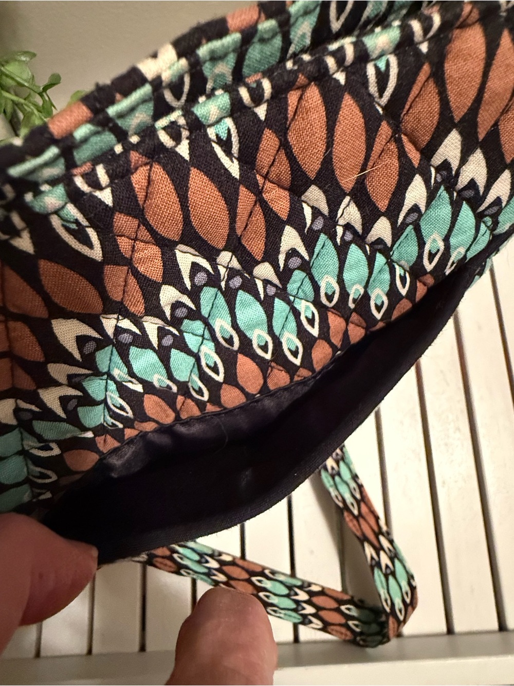 Vera Bradley Retired Sierra Stream Crossbody Handbag EUC - Picture 4 of 9